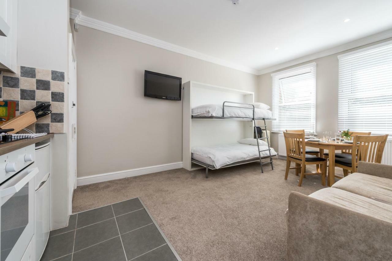 Stylish Apartment,12 Minutes From Oxford Street,central London,ac,wifi! * Londen